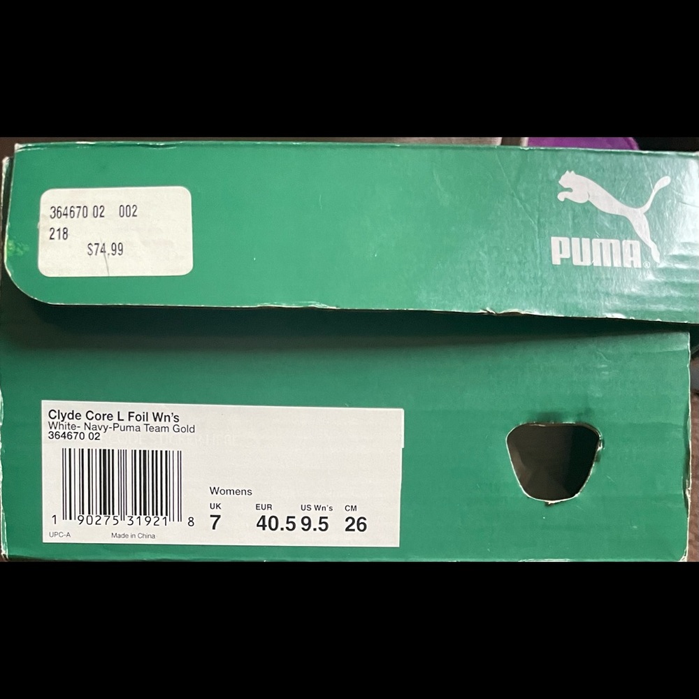 Women pumas